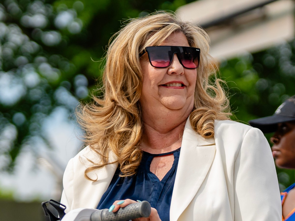 Johnson Outraises Blackburn Among Individuals, Still Trails in Overall Fundraising